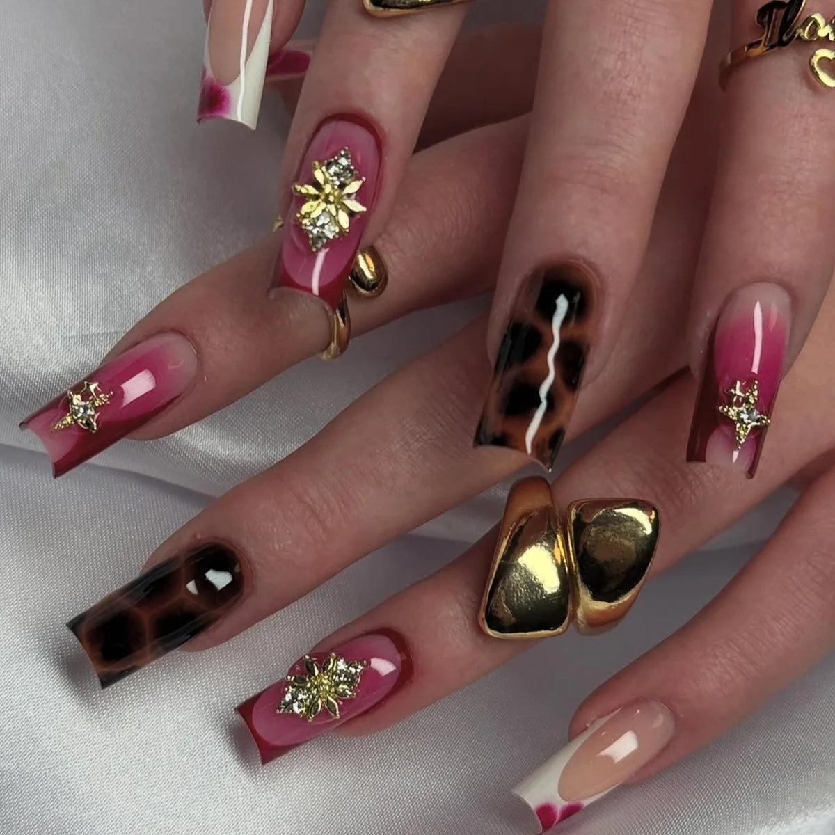 24pcs Pink Leopard Print Press on Nails Square False Nail Diamond Y2k Fake Nails French Polka Dots Nail 3D Flower Press on Nails