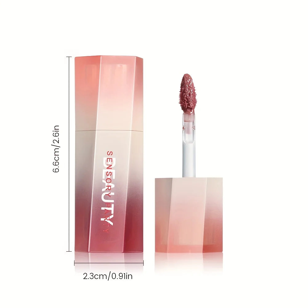 1PC Glossy lip gloss, moisturizing and hydrating lip gloss, creating a non-greasy luster. Suitable for all kinds of makeup looks